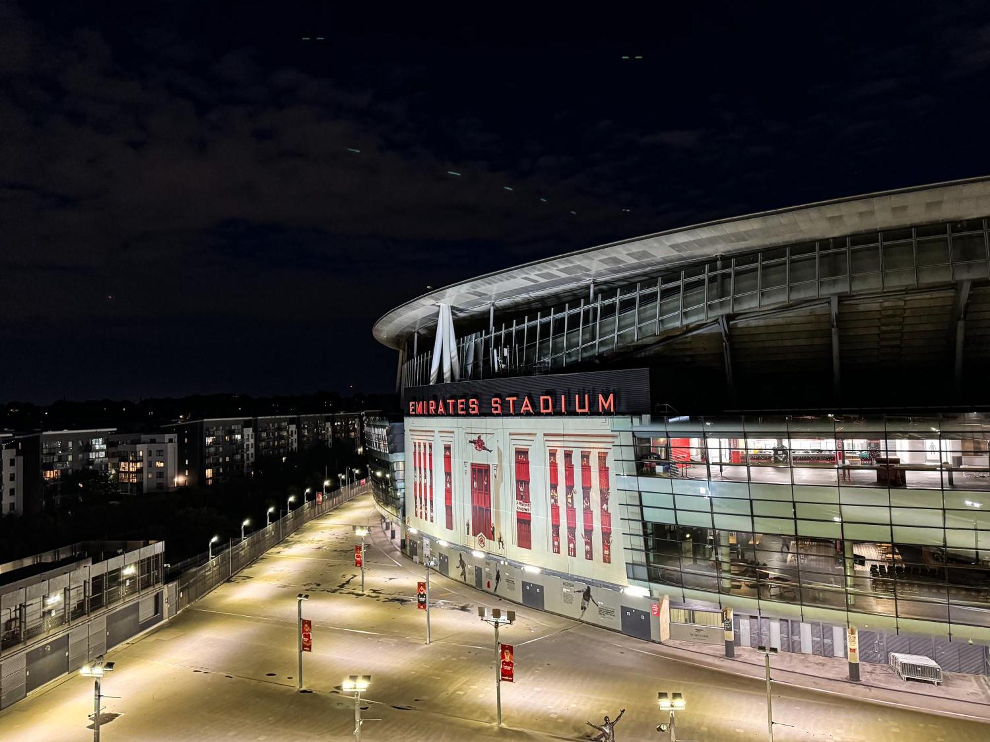 The Emirates Stadium Apartment London Exterior photo