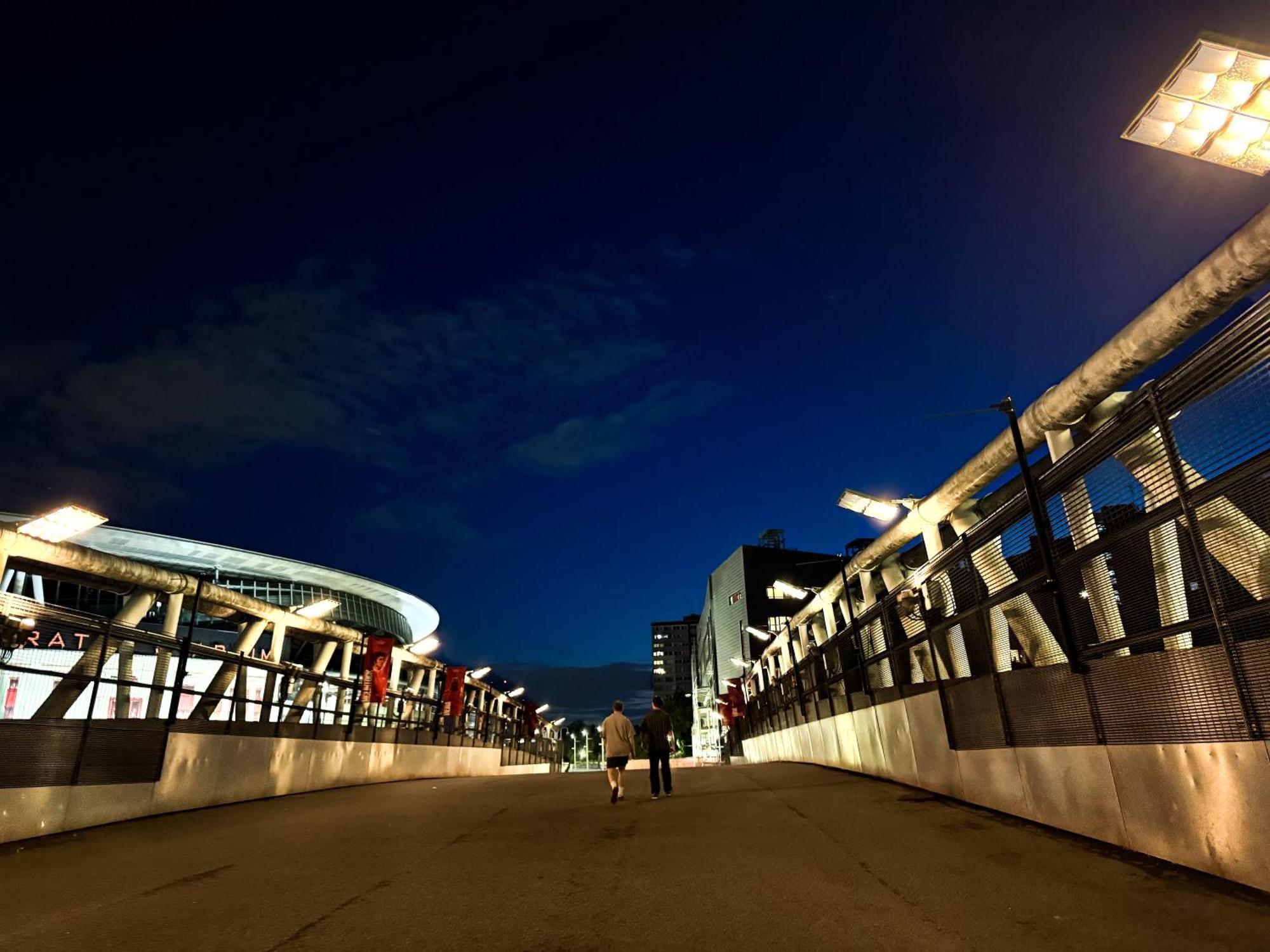 The Emirates Stadium Apartment London Exterior photo